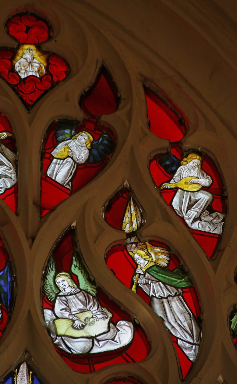 Window depicting Angel Musicians, Shawm, Lute, Zither by French School