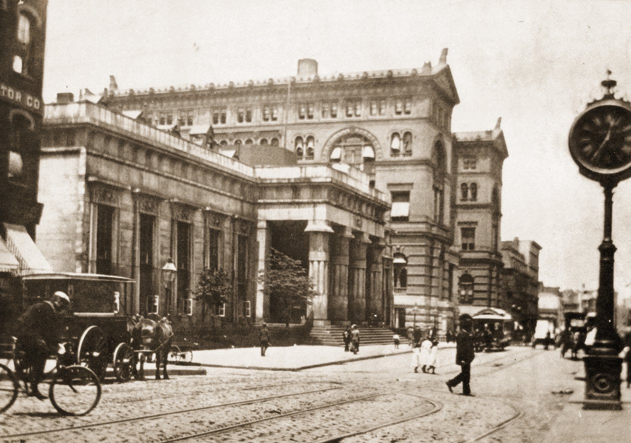 The Old Tombs prison and Criminal Courts Building, Centre Street, New York City, 1895 by American Photographer