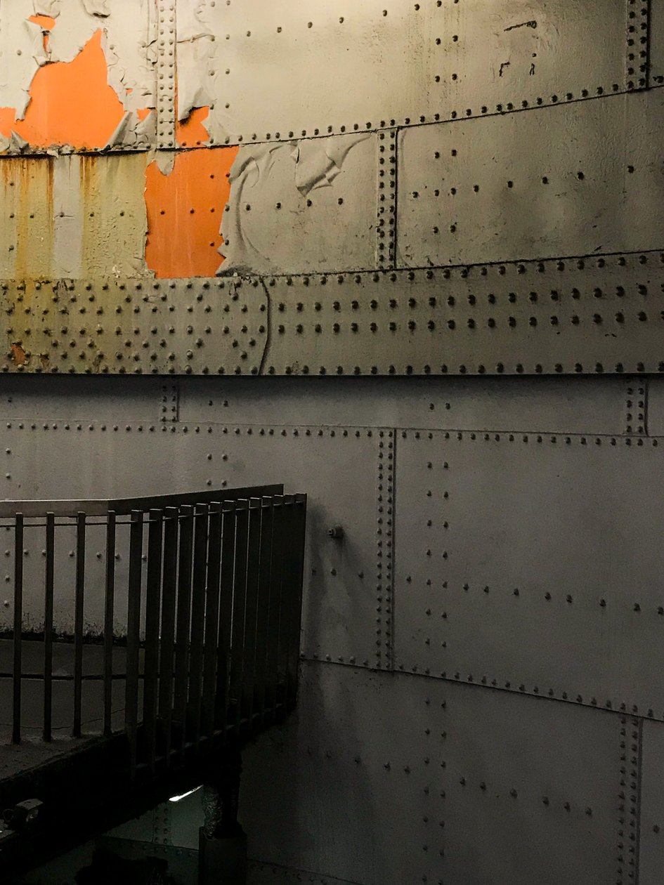 Composition - Metro by Cécile Jamet