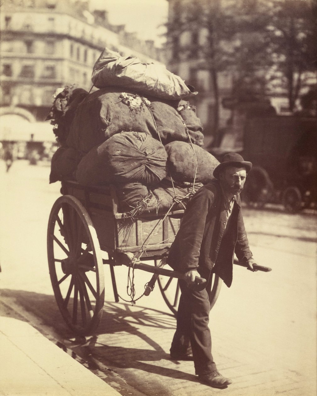 Chiffonier (Ragpicker) by Eugène Atget