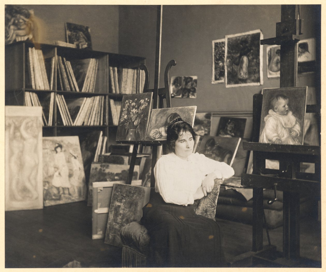 Portrait of Gabrielle Renard by French Photographer