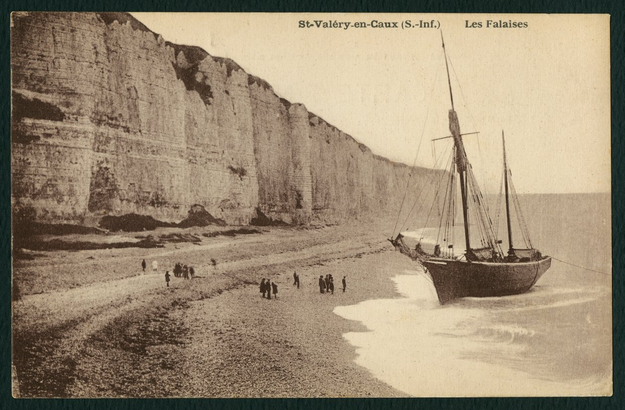 Cliffs at Saint-Valery-en-Caux by French Photographer
