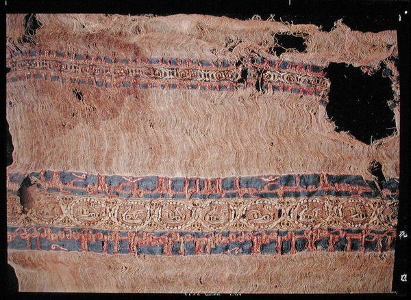 Fabric with swans and Kufic script by Islamic School