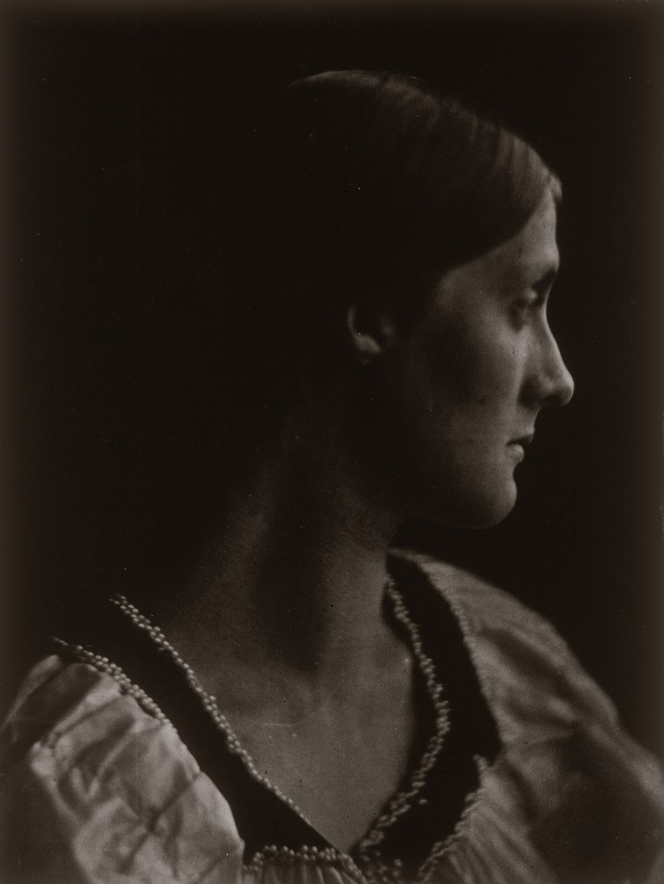 Julia Jackson, small profile by Unbekannt Unbekannt