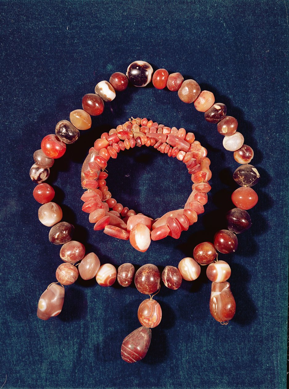 Jewellery from Khorsabad, Iraq by Mesopotamian