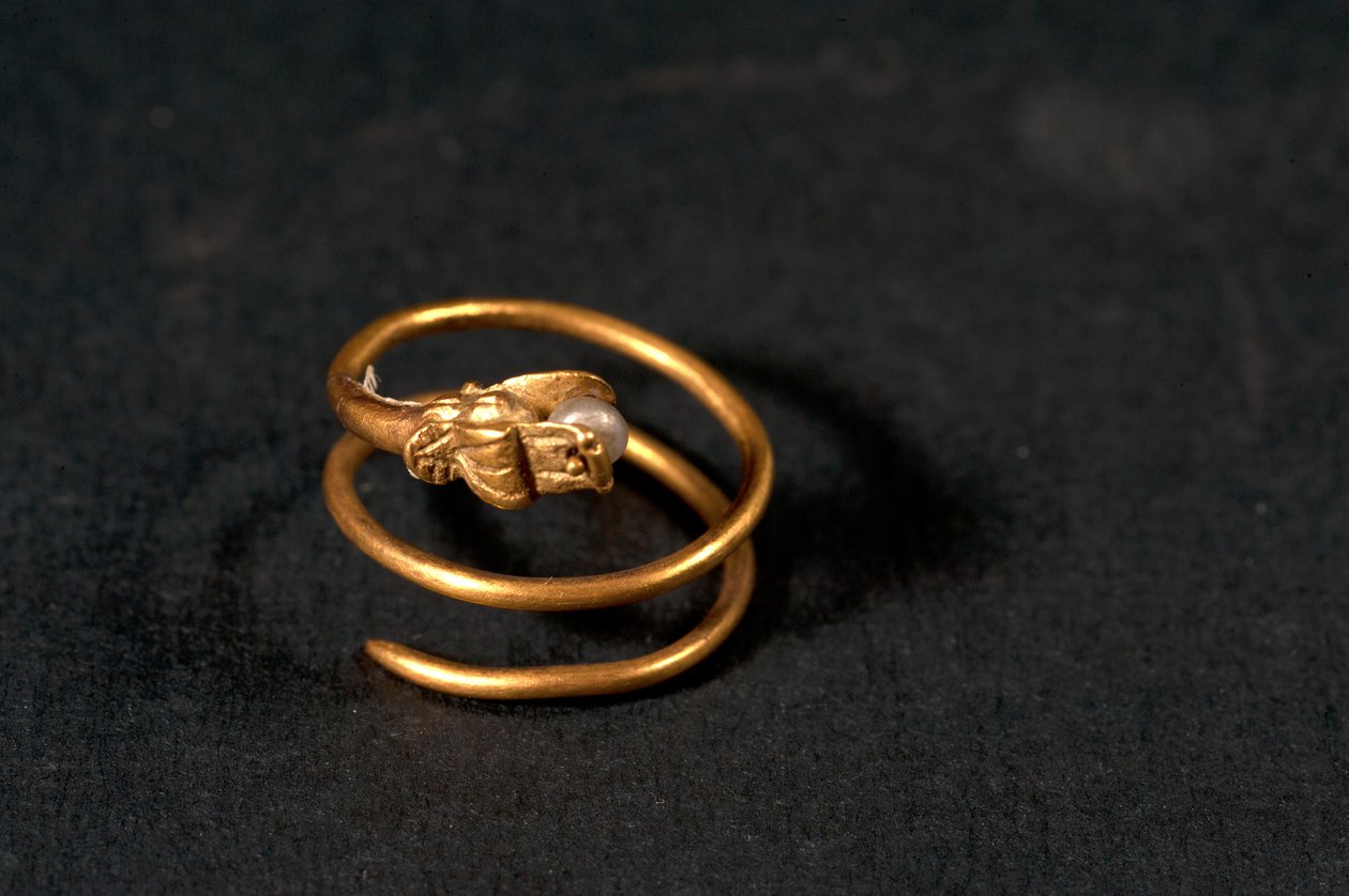 Ring with a pearl in the form of a snake by Roman