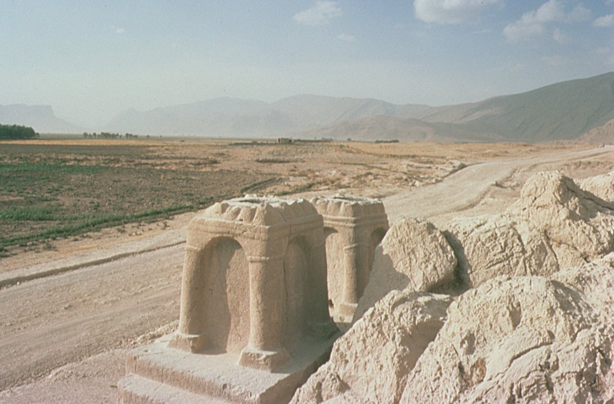 Fire altars by Sasanian School