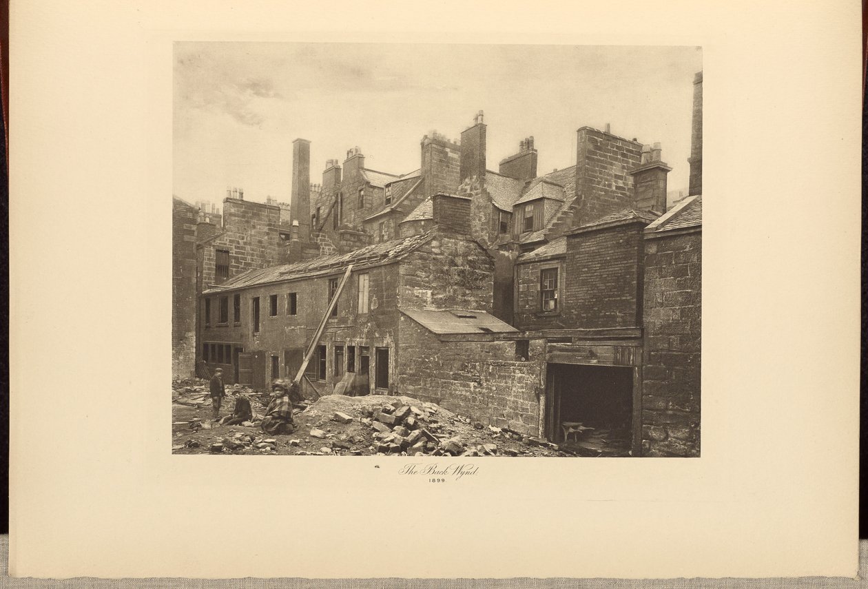 The Back Wynd by Thomas Annan