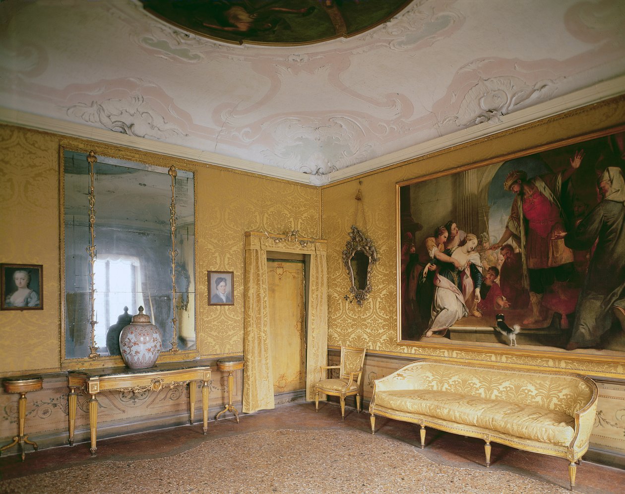 The Yellow Drawing Room, Ca Rezzonico, Museo del Settecento, Venice by Unbekannt Unbekannt