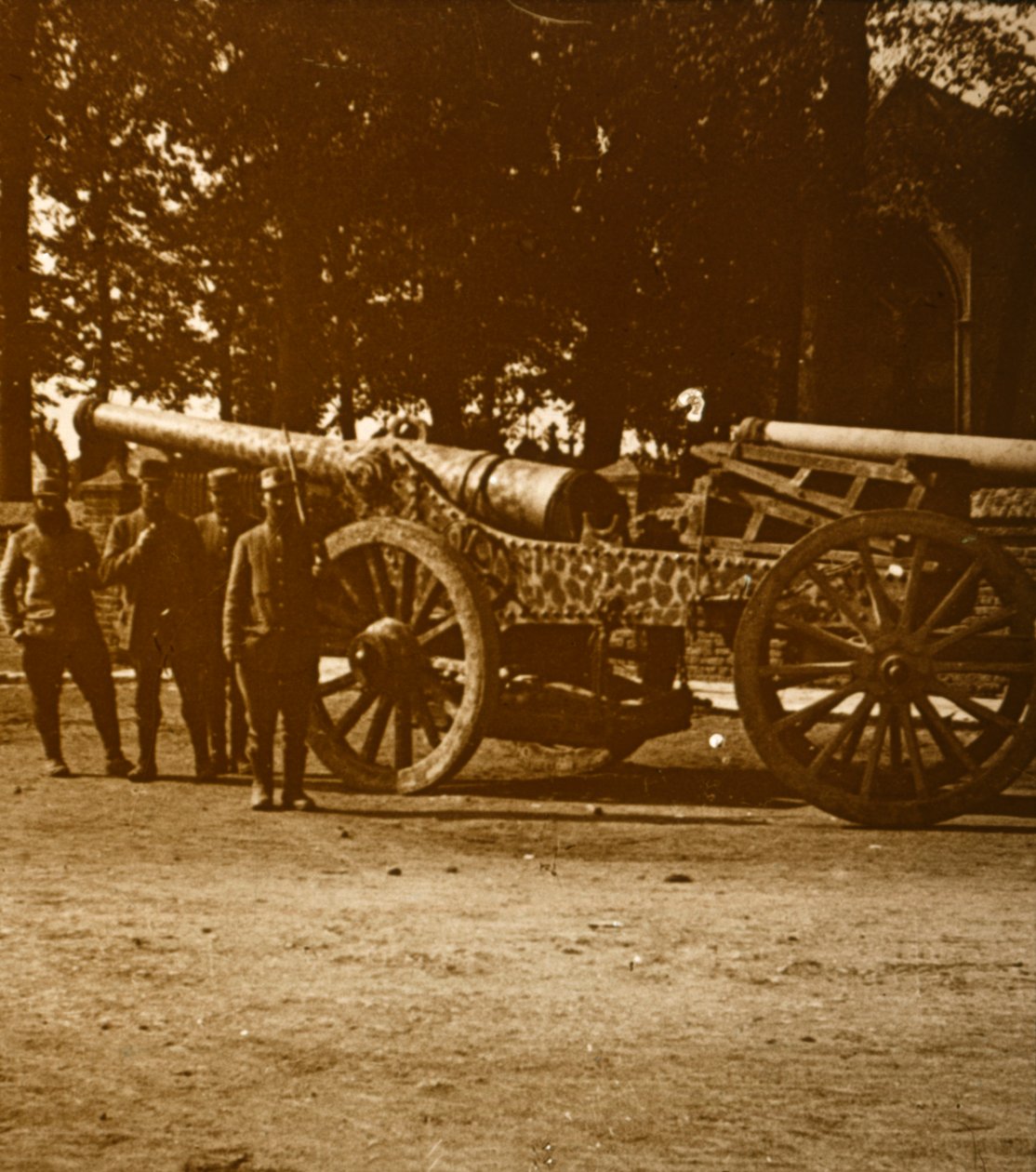 Cannon, c1914-c1918 by Unbekannt