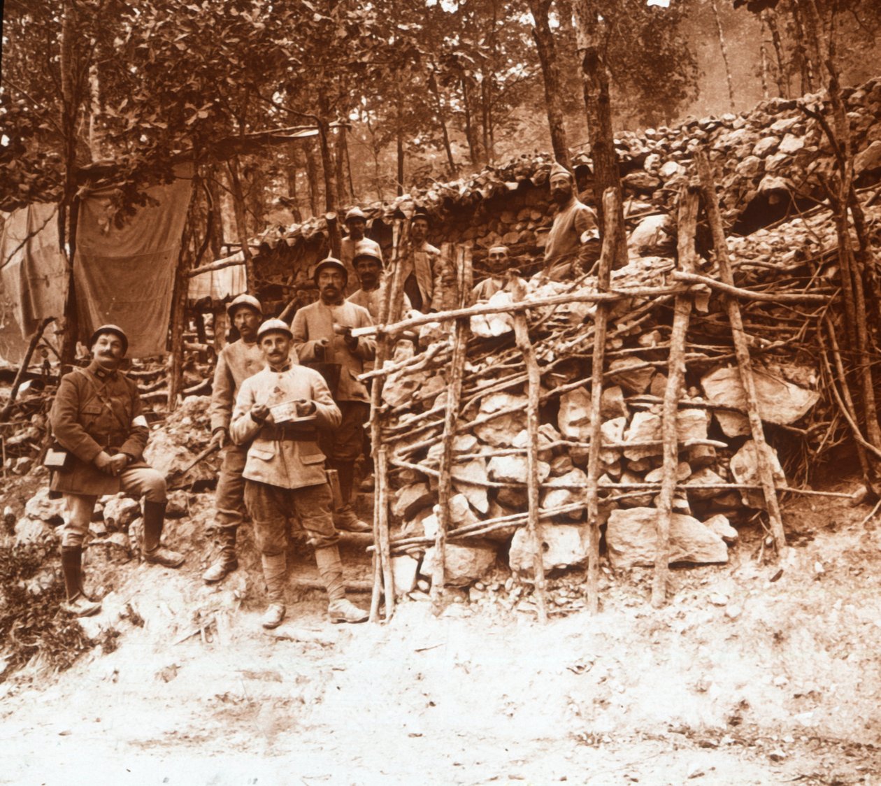 First-aid post, Argonne, northern France, c1914-c1918 by Unbekannt