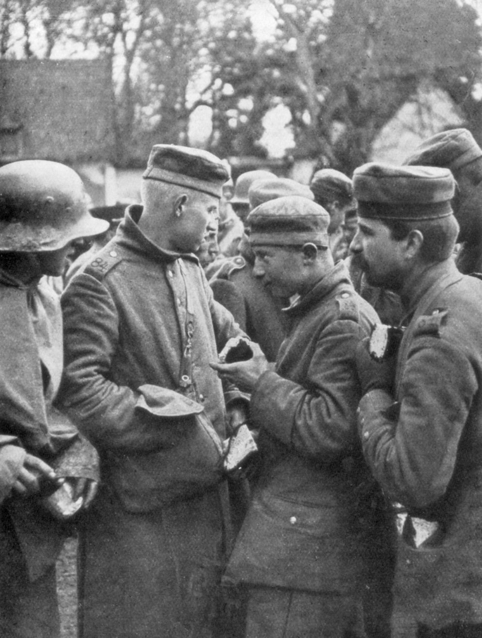 German prisoners taken on 18 April 1918, France by Unbekannt