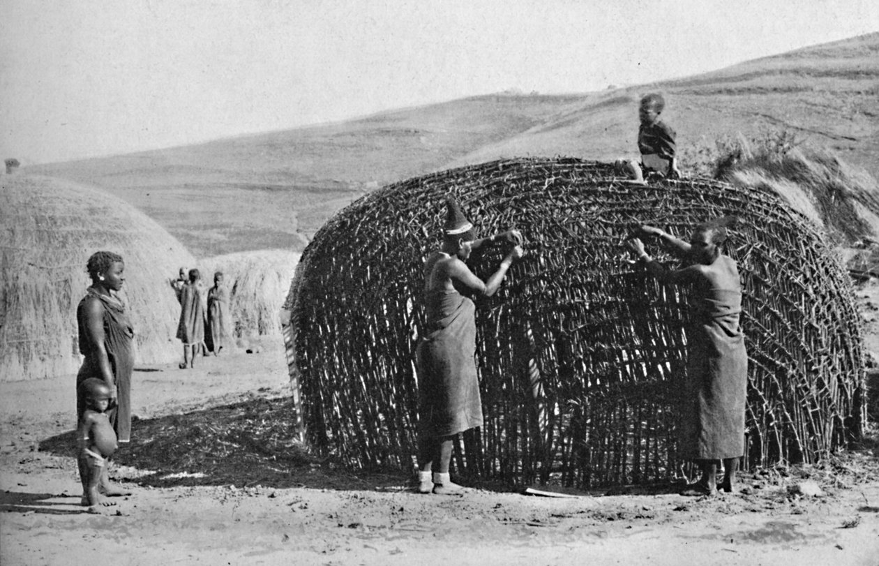 Hut building in Zululand by Unbekannt