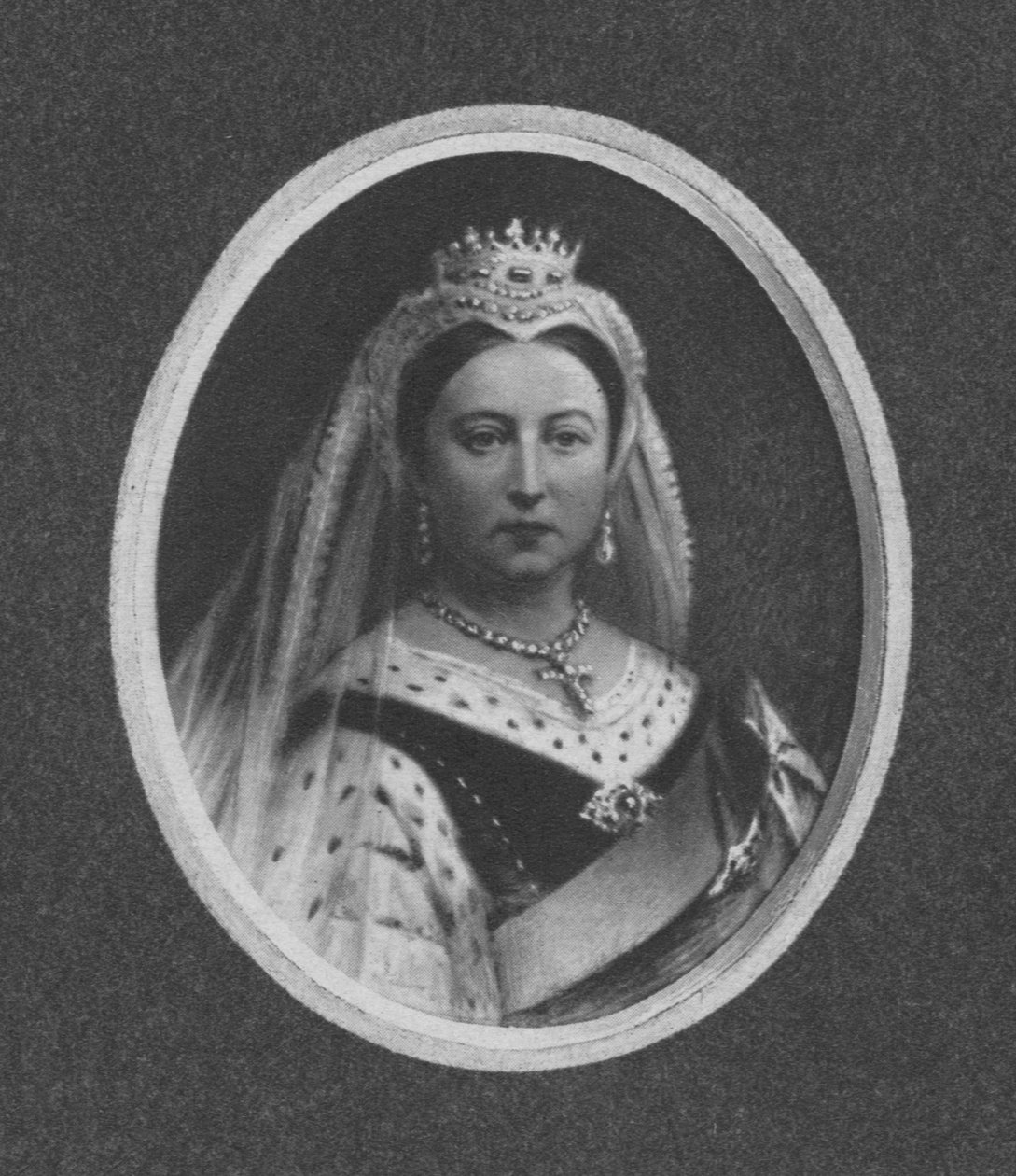 Queen Victoria in State Robes, 1901 by Unbekannt