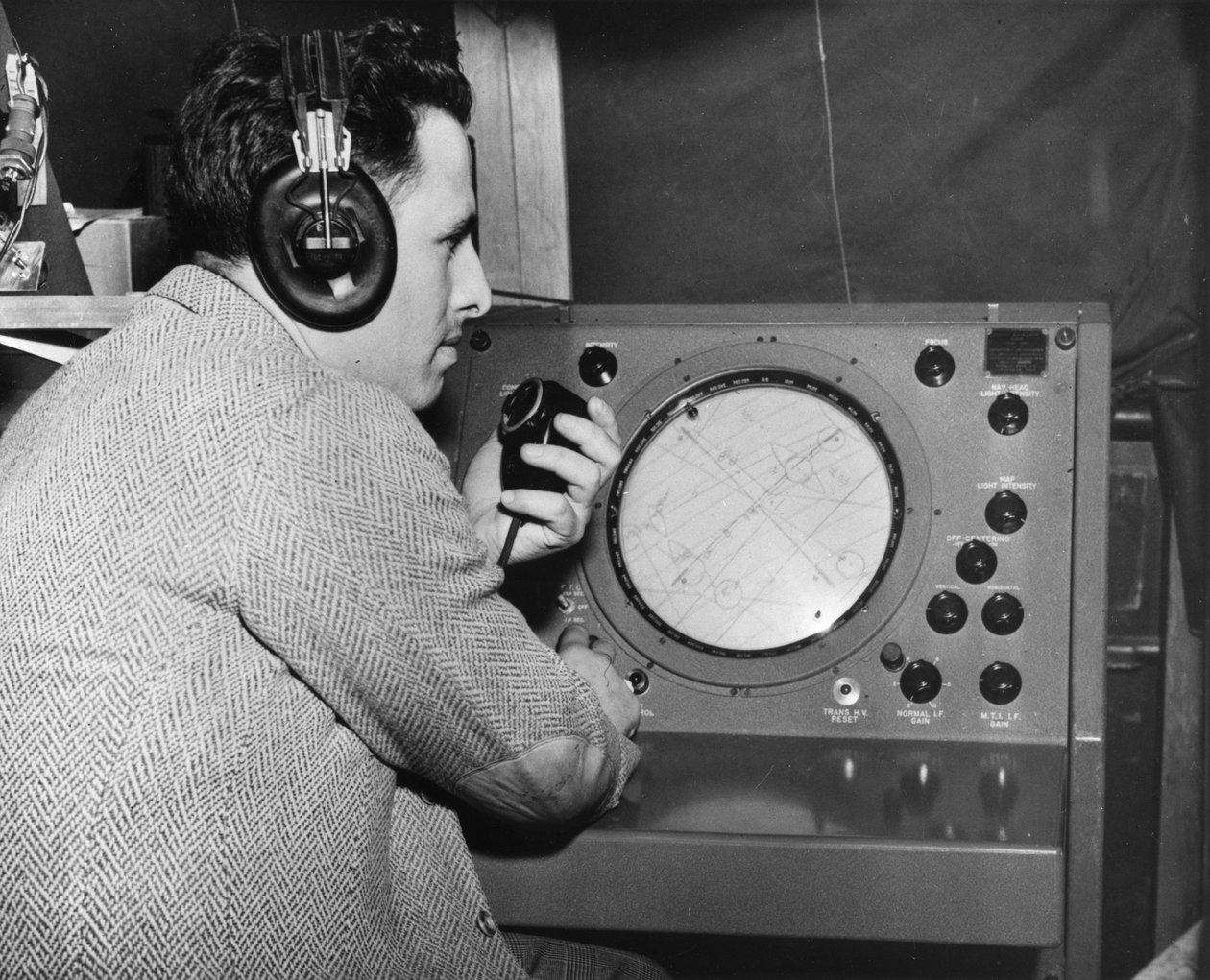 Radar Operator, Marshall Plan by Unbekannt