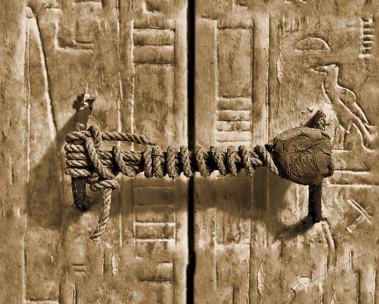 The unbroken seal on Tutankhamun