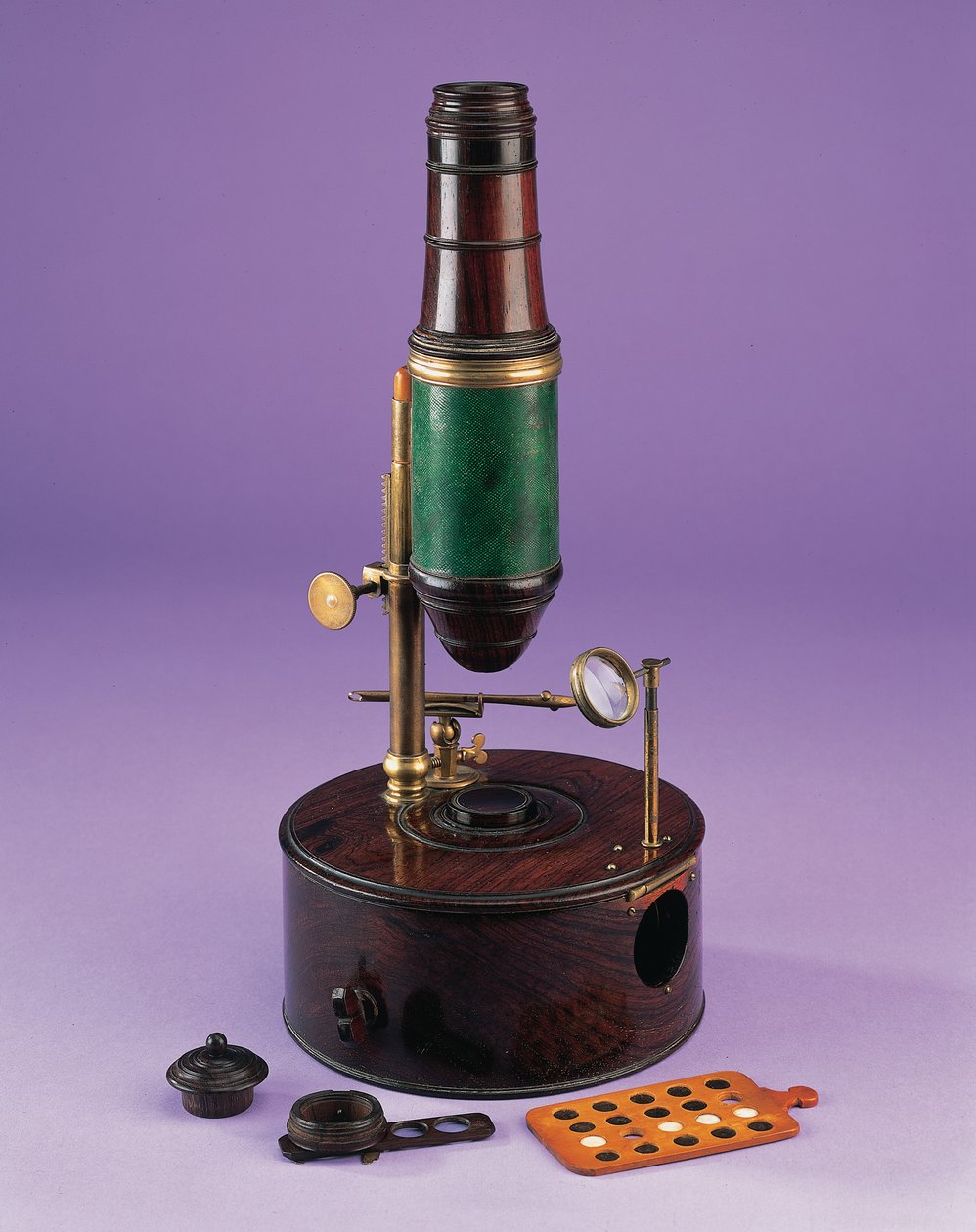 Microscope by Unbekannt