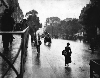 Paris, Street Scene / Photo 1911 by Alfred Stieglitz