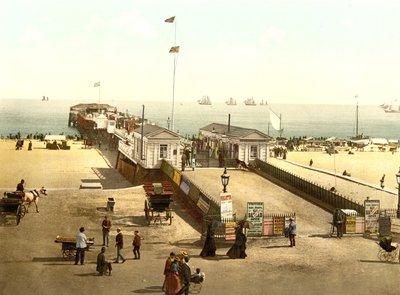 Britannia Pier, Yarmouth by English School