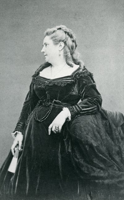 Marie Daubrun by Etienne Carjat