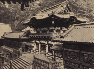 Toshogu, Nikko, Yomei-mon by European Photographer