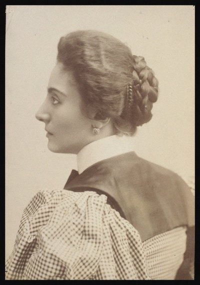 Portrait of Gemma Bellincioni by Giacomo Brogi