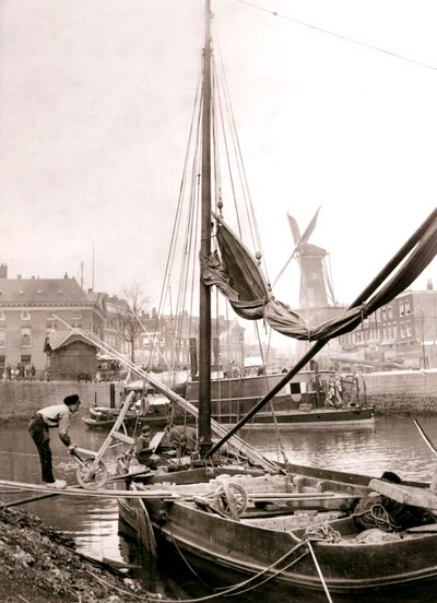 Canal Boat, Rotterdam by James Batkin