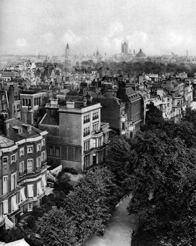 Houses along Queens Walk, Green Park, London, 1926-1927 by McLeish