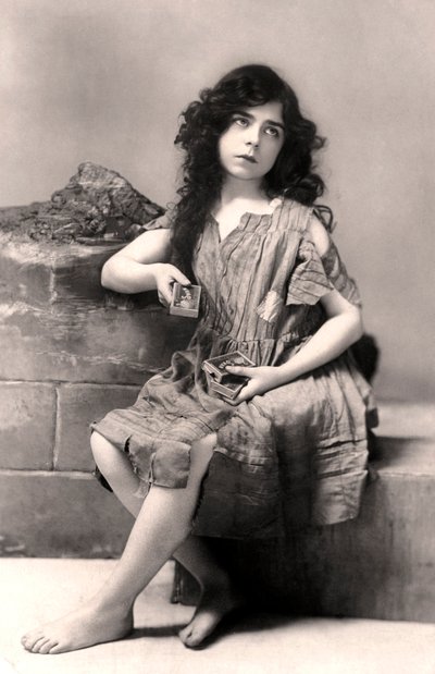 Dorothy Frostick, actress, early 20th century by Rotary Photo