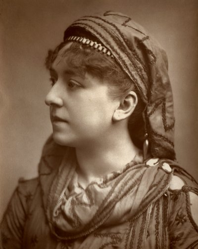 Amy Roselle, British actress by St James