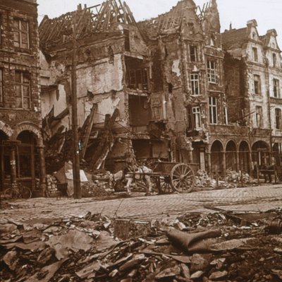 La Petite Place, Arras, Northern France, c1914-c1918 by Unbekannt