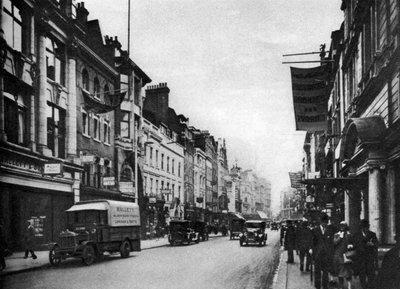 Looking South in New Bond Street, London by Unbekannt