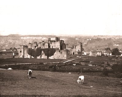 Middleham Castle, Yorkshire, 1894 by Unbekannt